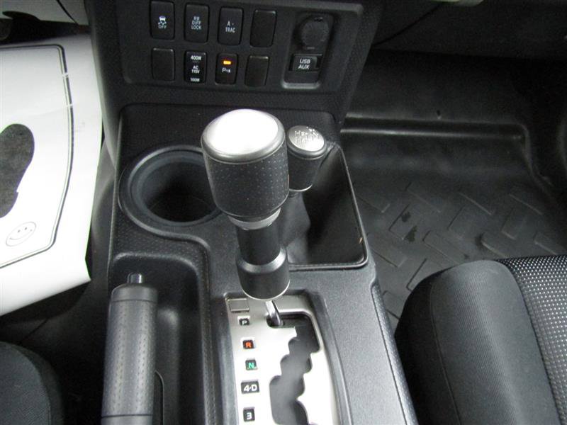 Used 2011 Toyota FJ Cruiser 4WD image 19