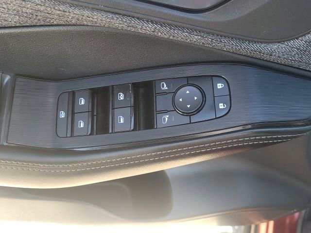Certified 2023 Nissan Rogue SV FWD image 11