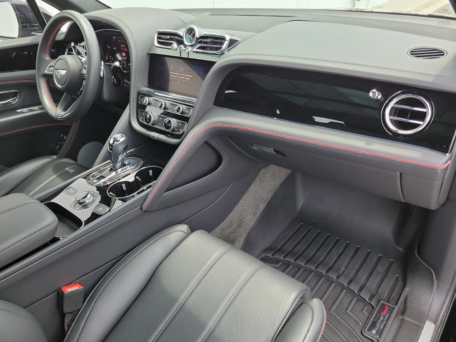 Certified 2023 Bentley Bentayga AWD/4WD image 4