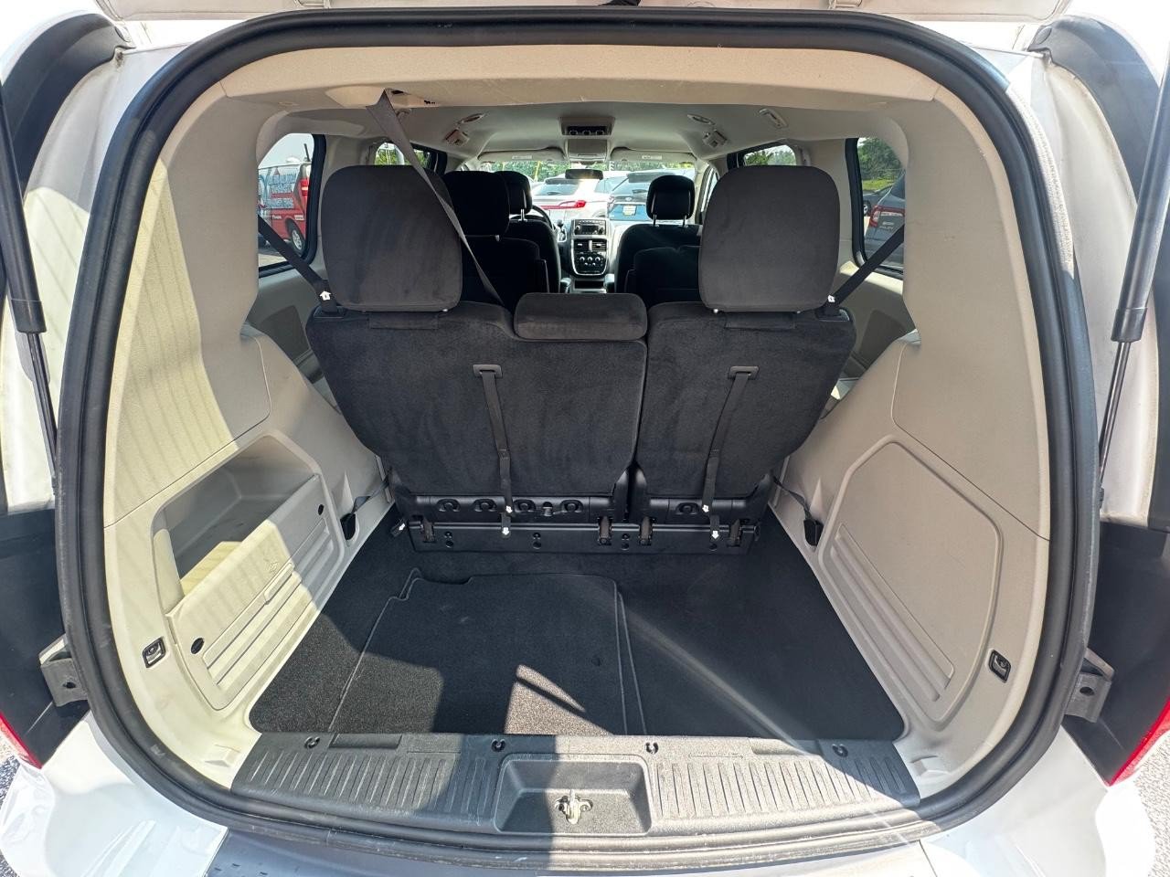 Used 2015 Dodge Grand Caravan SE w/ Quick Order Package 29E SE FWD image 13