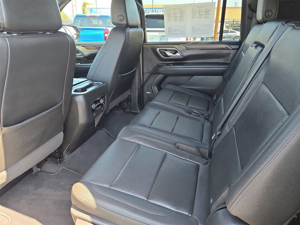 Certified 2022 Chevrolet Suburban Z71 AWD/4WD image 17