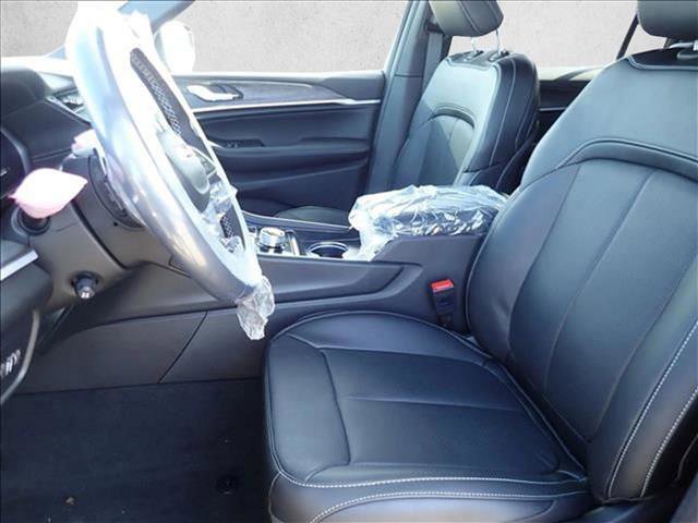 New 2026 Jeep Grand Cherokee L Limited AWD/4WD image 11