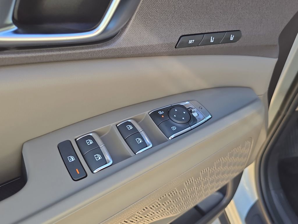 New 2026 Kia Carnival EX FWD image 20