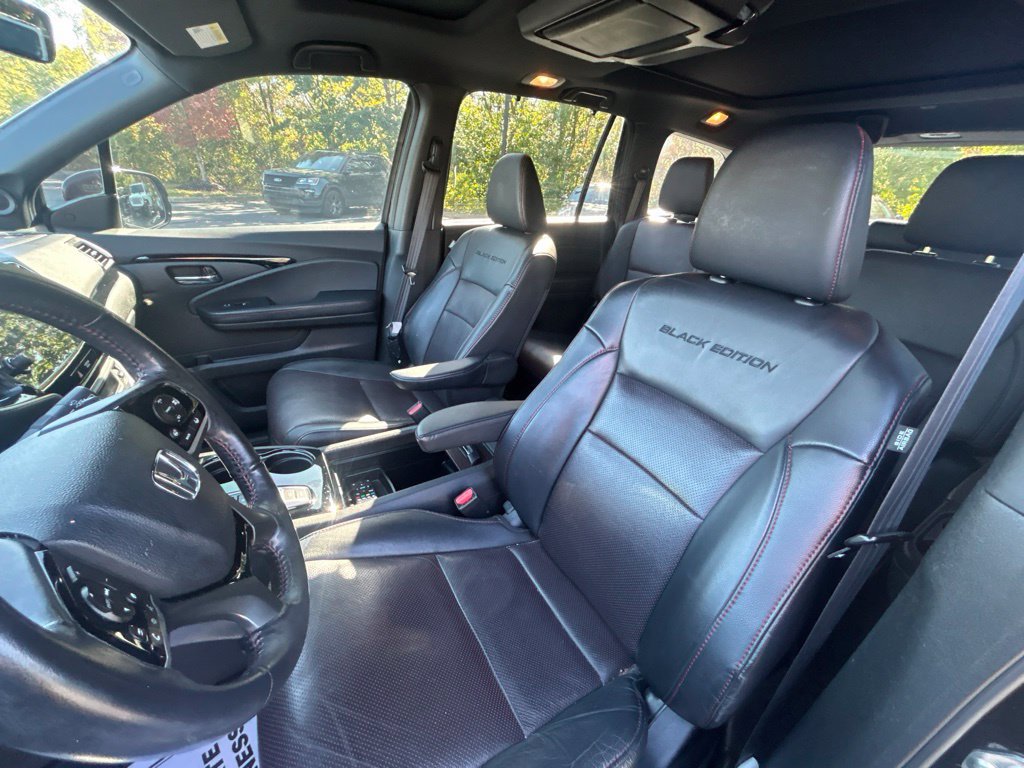 Used 2020 Honda Pilot Black Edition image 14