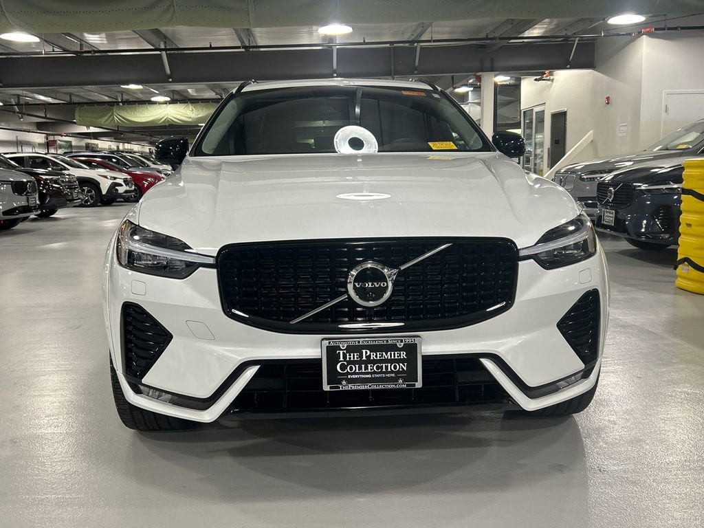 Used 2023 Volvo XC60 B5 Ultimate w/ Climate Package AWD/4WD image 6