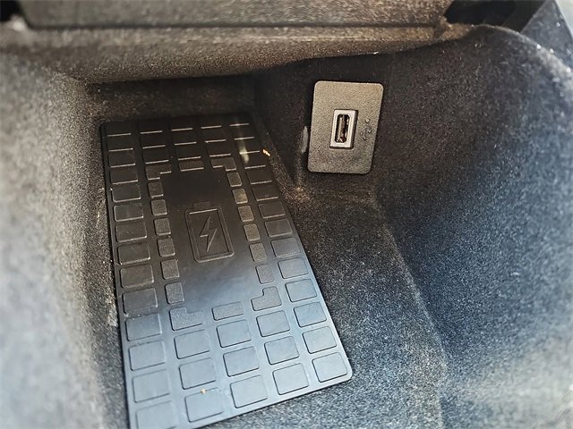 Used 2019 Lincoln Nautilus Reserve w/ Drivers Assistance Package image 24