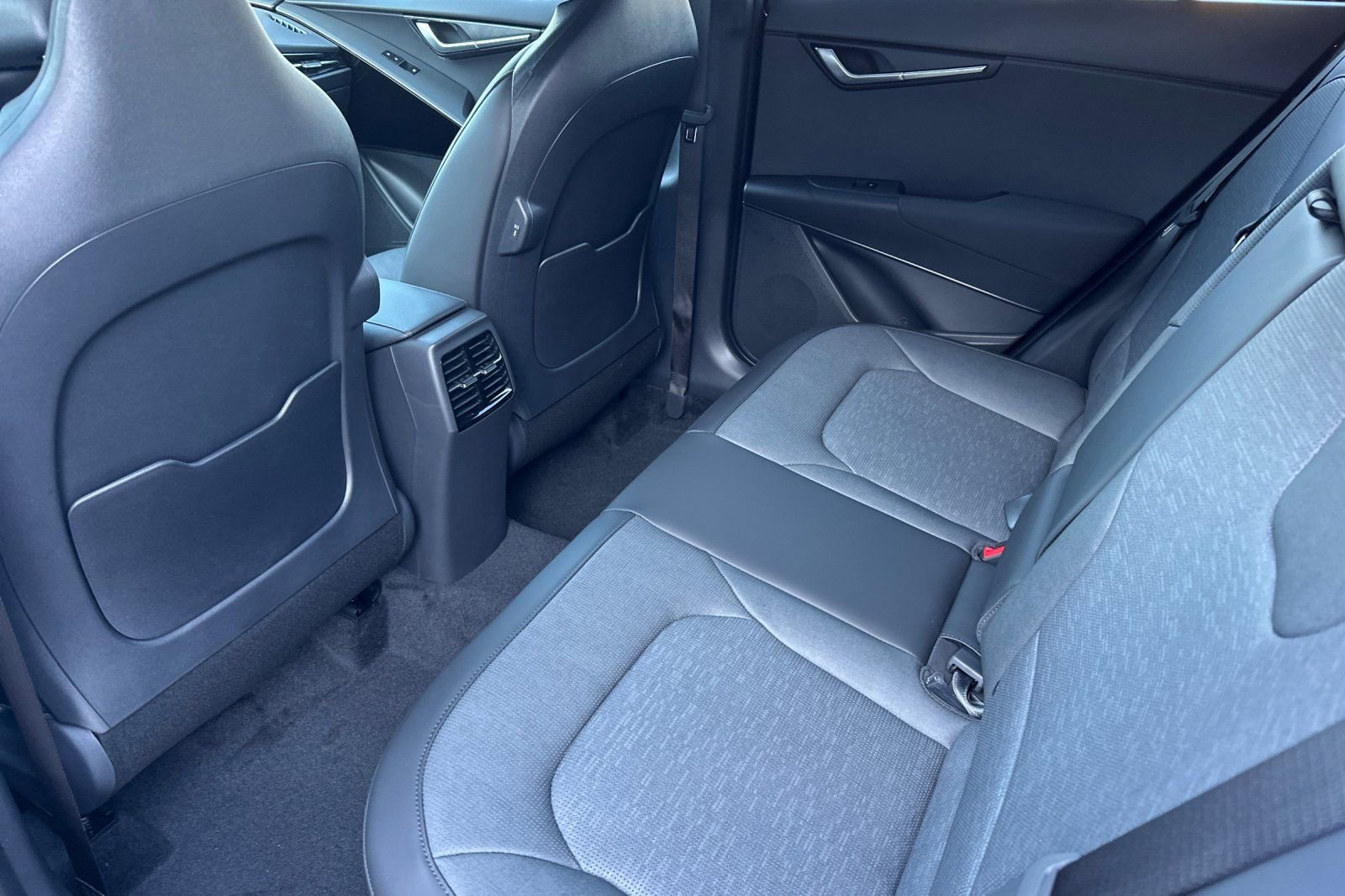 New 2026 Kia Niro SX image 12