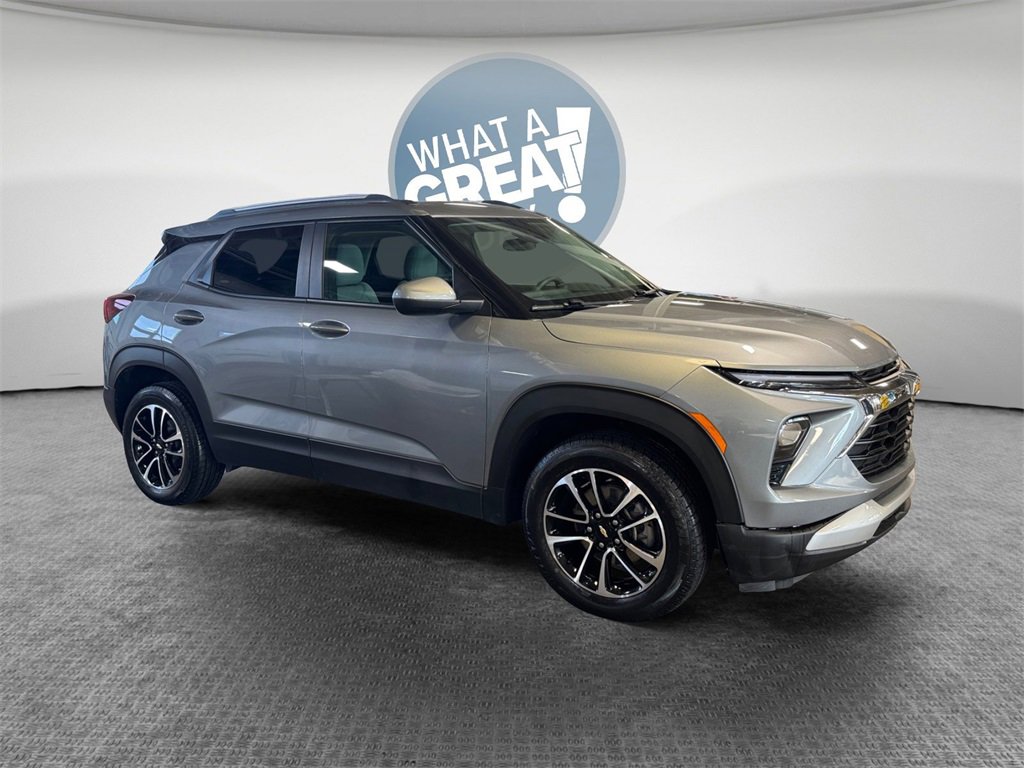 Used 2024 Chevrolet TrailBlazer LT w/ Driver Confidence Package