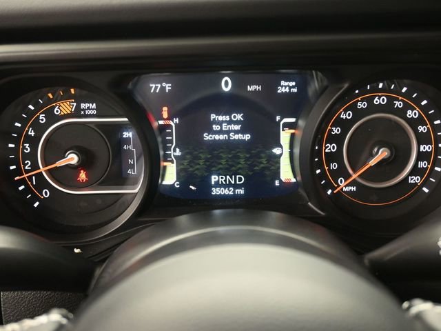 Used 2025 Jeep Wrangler Unlimited Rubicon image 6