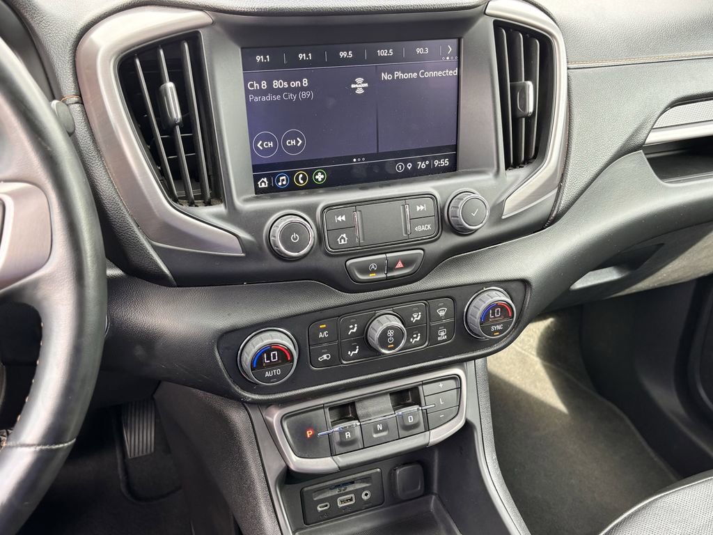Used 2024 GMC Terrain AT4 image 13