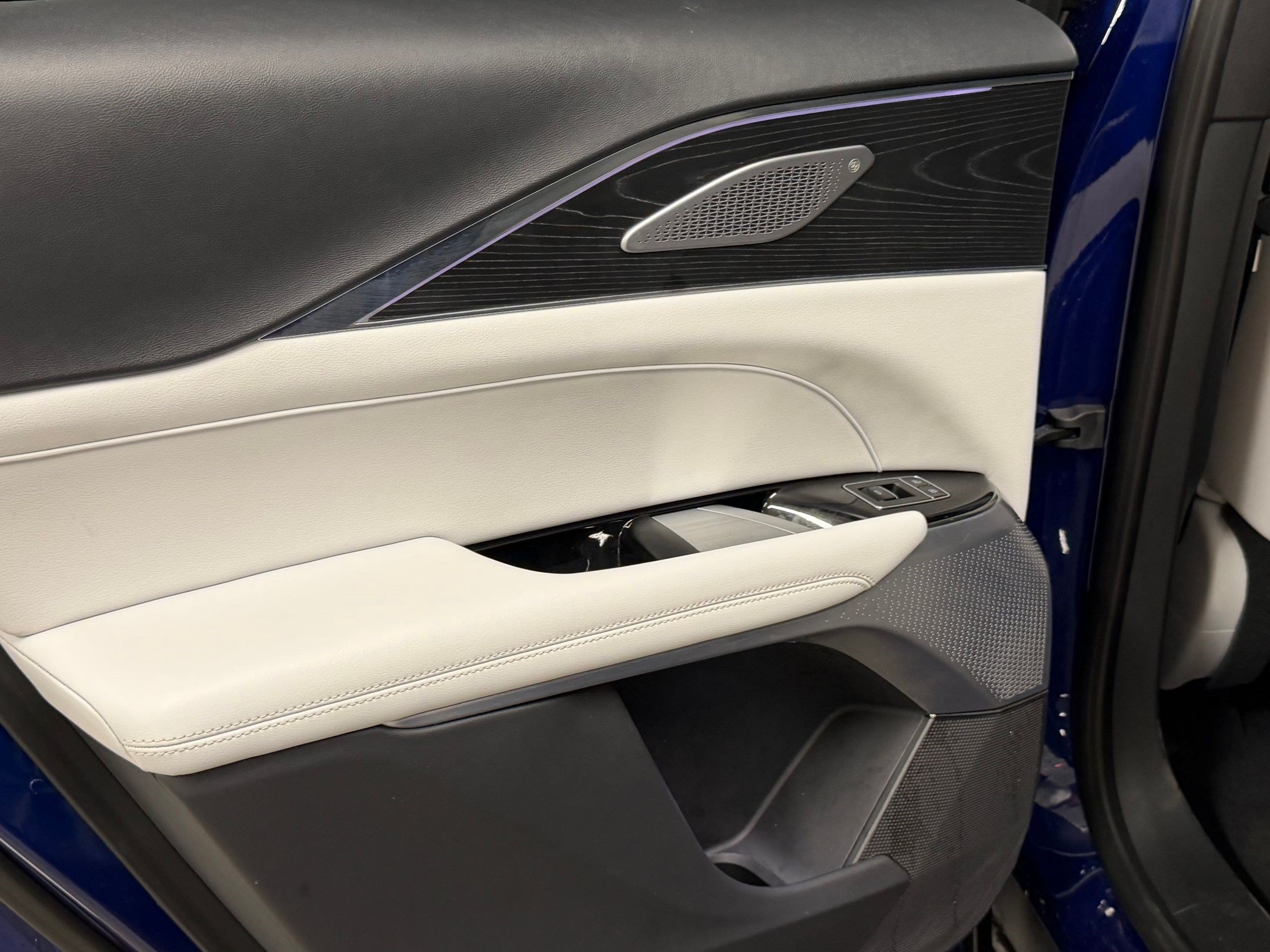 Certified 2024 Cadillac Lyriq Sport RWD image 39