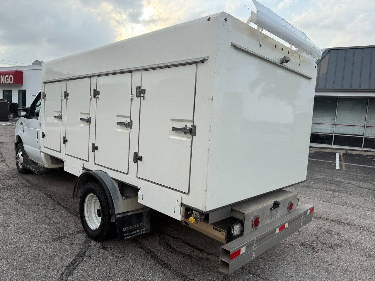 Used 2017 Ford E-450 and Econoline 450 Super Duty w/ Power Windows & Locks Group RWD image 8