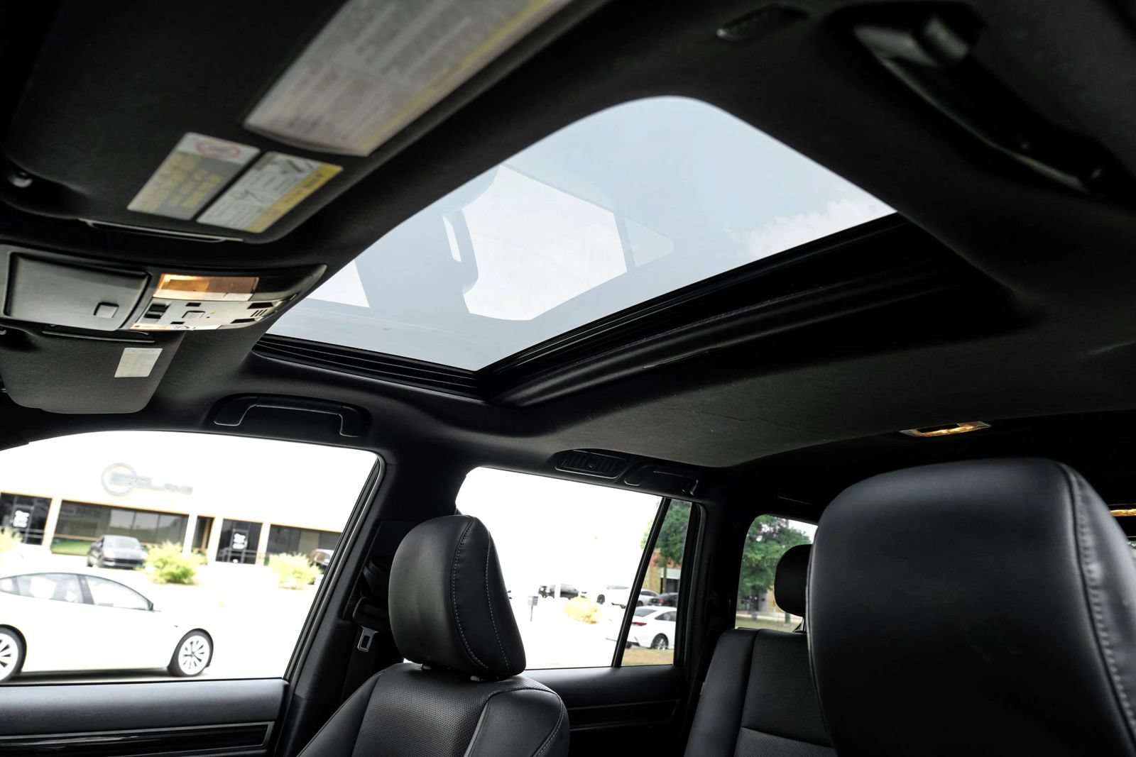 Used 2021 Lexus GX 460 Premium w/ Premium Package AWD/4WD image 4