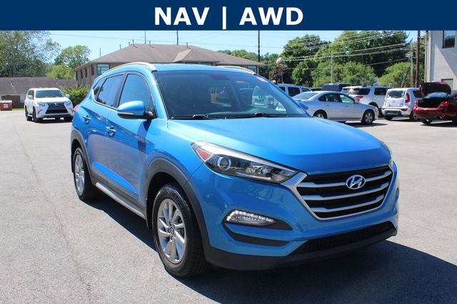 Used 2017 Hyundai Tucson SE Plus AWD/4WD image 2
