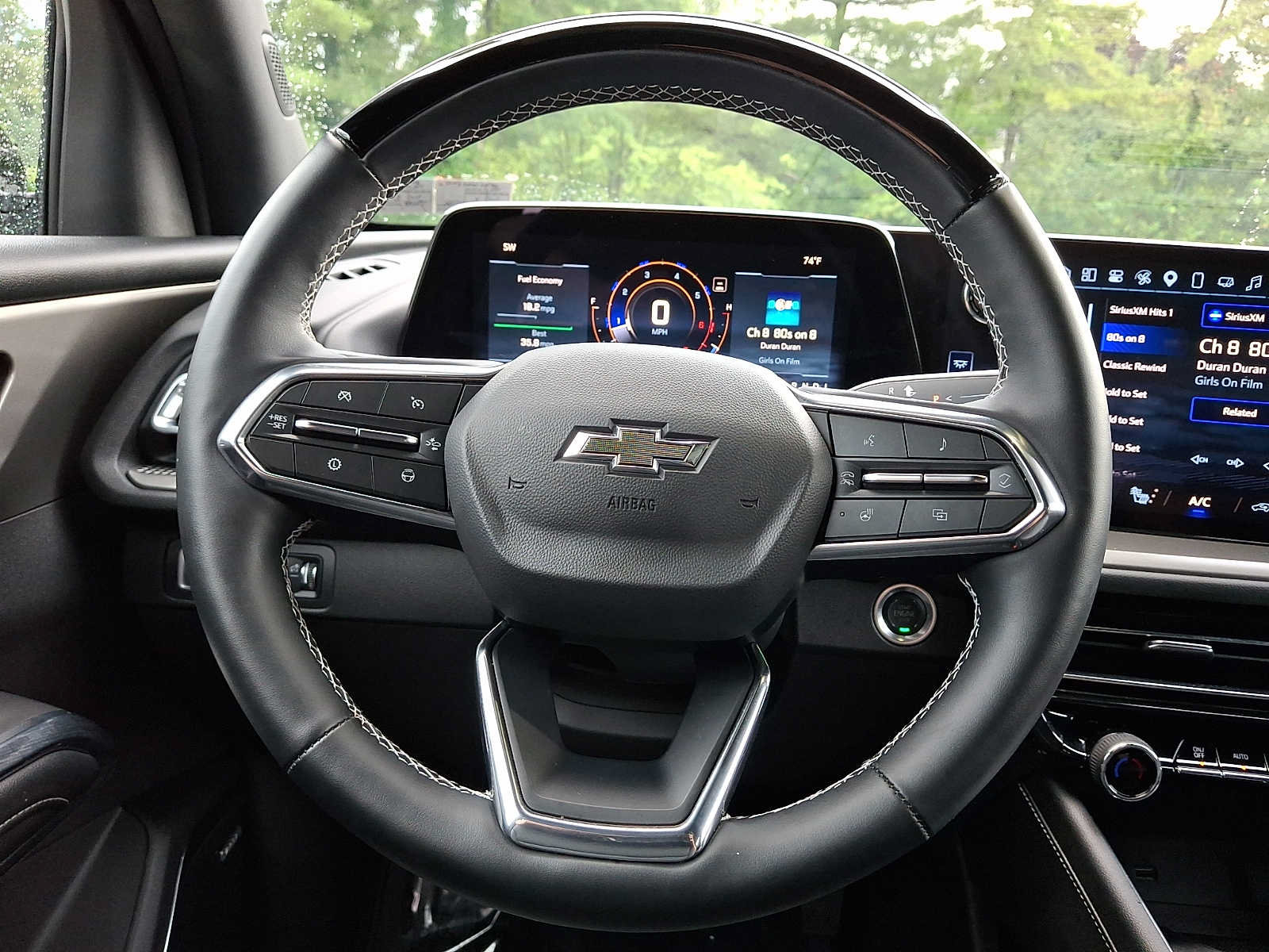 Used 2025 Chevrolet Traverse LT w/ Enhanced Driving Package FWD image 13