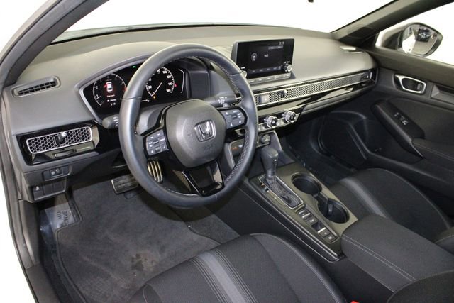 Used 2025 Honda Civic Sport image 19