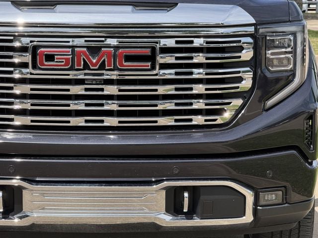 Used 2022 GMC Sierra 1500 Denali AWD/4WD image 8