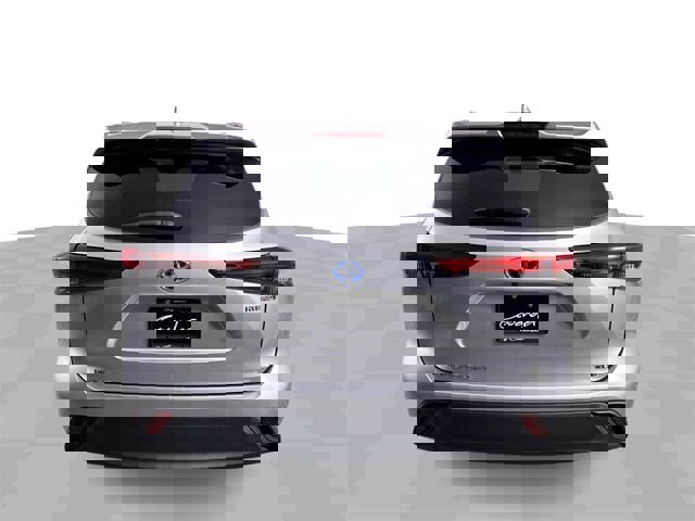 Used 2022 Toyota Highlander XLE image 7