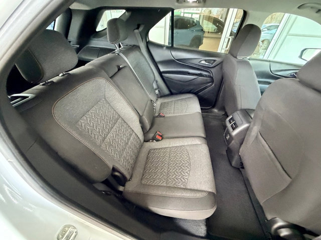 Used 2023 Chevrolet Equinox LT image 24
