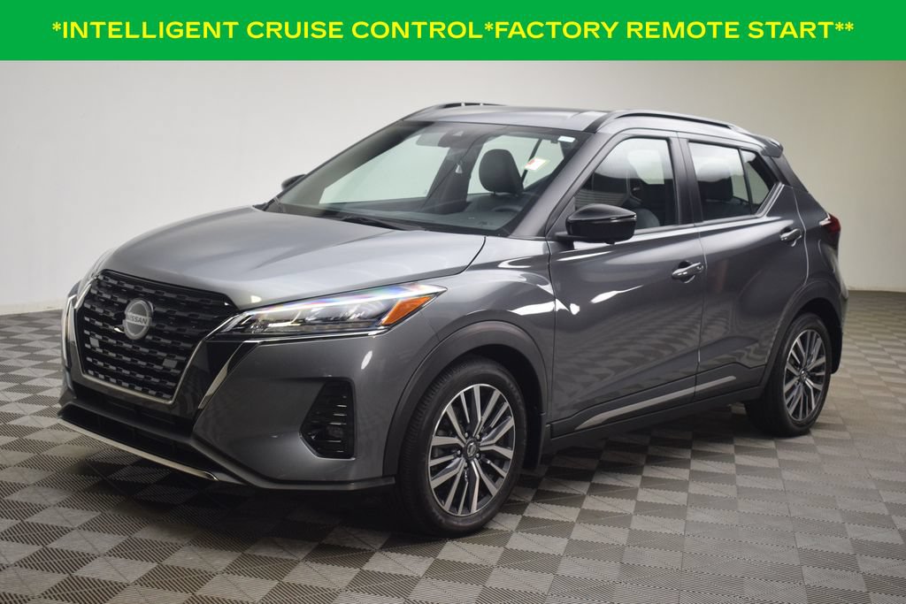 Used 2021 Nissan Kicks SR w/ SR Premium Package FWD image 3