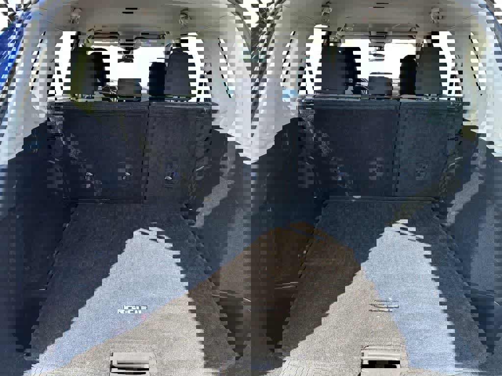 Used 2023 Nissan Rogue SV image 15