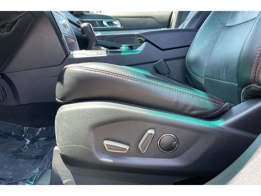 Used 2017 Ford Explorer Sport AWD/4WD image 12