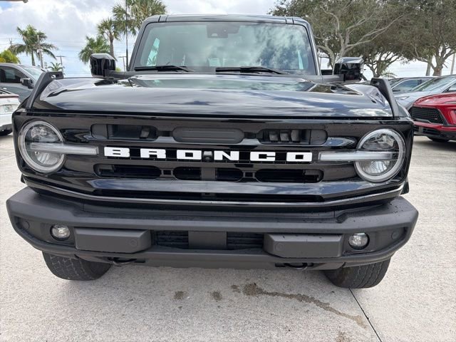 Used 2023 Ford Bronco Outer Banks image 9