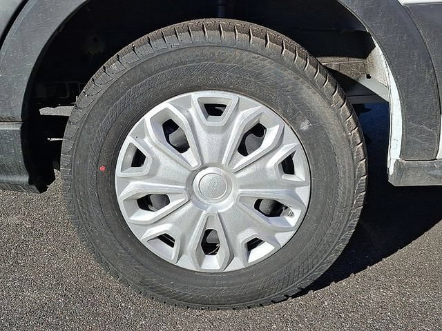 New 2023 Ford E-Transit RWD image 4