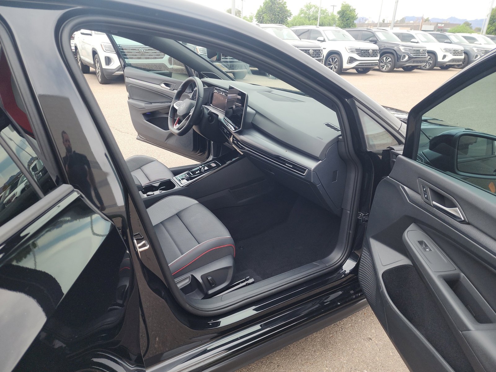 Certified 2025 Volkswagen GTI Autobahn FWD image 19