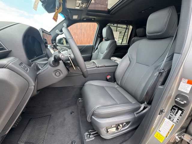 New 2026 Lexus LX 600 4WD w/ Appearance Package image 19
