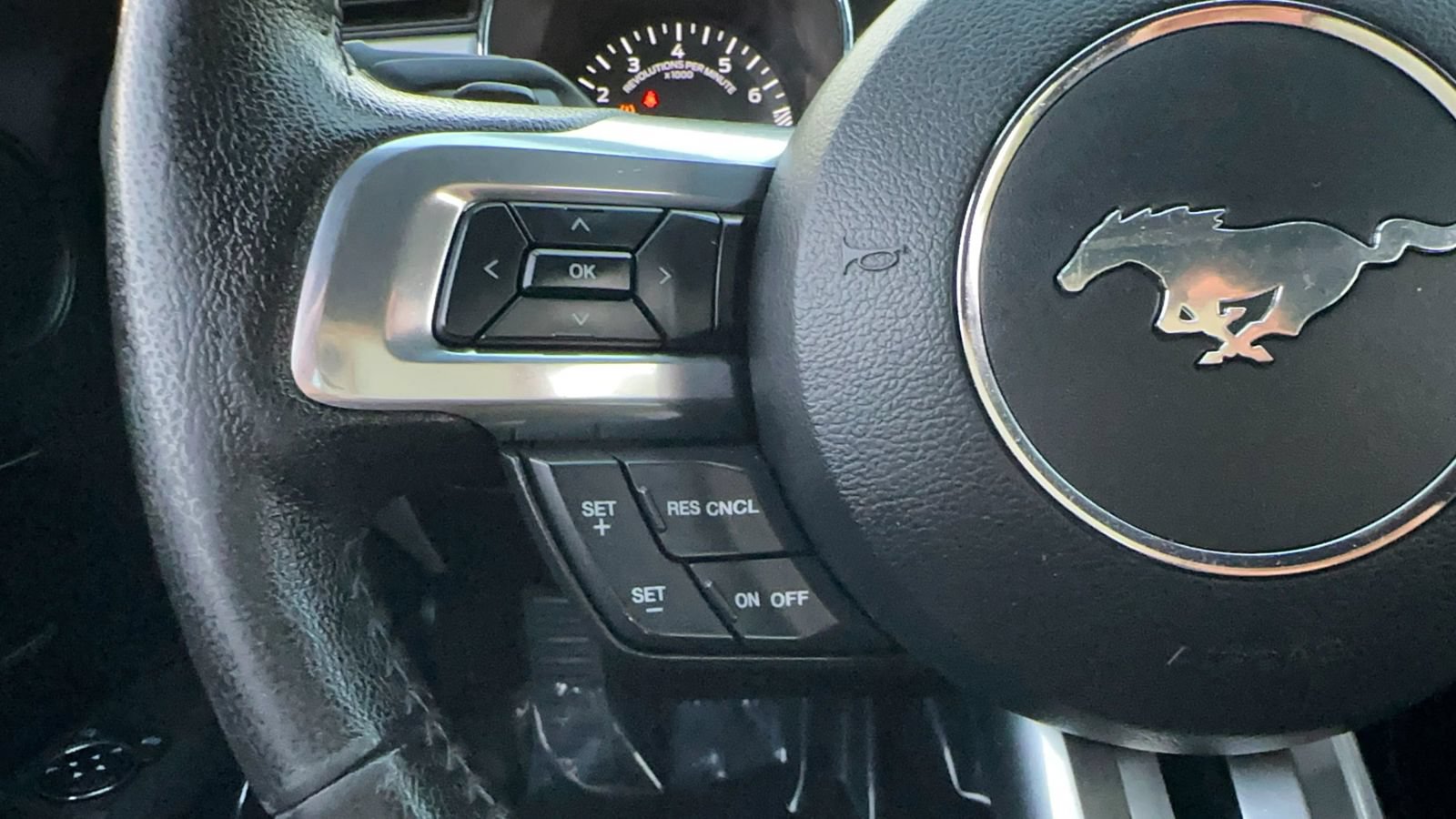 Used 2015 Ford Mustang Premium RWD image 17