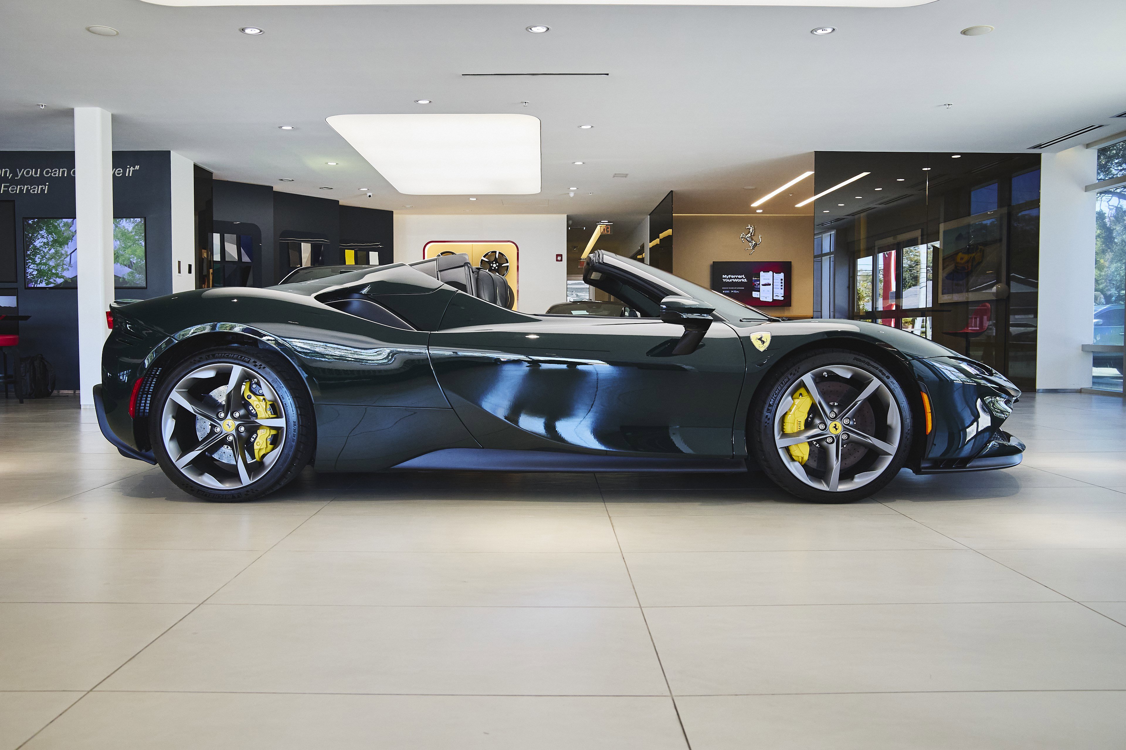 Used 2024 Ferrari SF90 Spider image 13