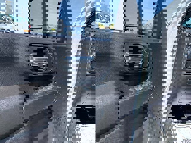 New 2025 GMC Sierra 2500 Pro w/ Convenience Package image 17