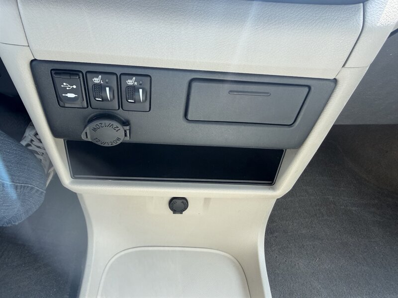 Used 2015 Toyota Sienna XLE w/ XLE Navigation Package AWD/4WD image 37