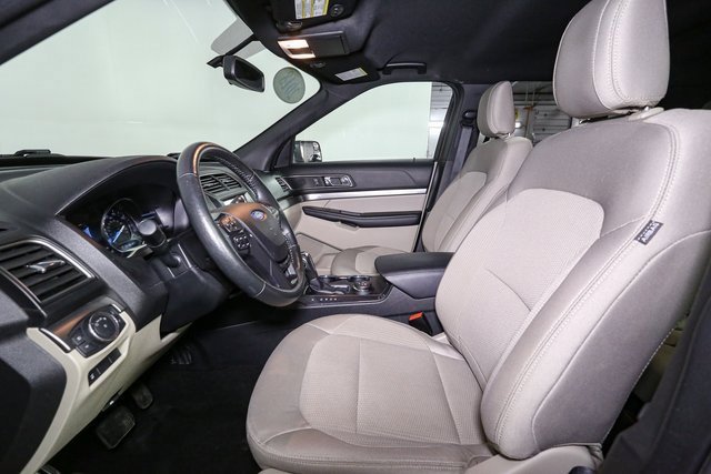 Used 2018 Ford Explorer XLT w/ Equipment Group 201A image 40