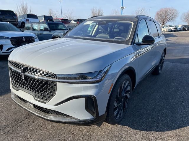 New 2026 Lincoln Nautilus Reserve w/ Jet Appearance Package image 11