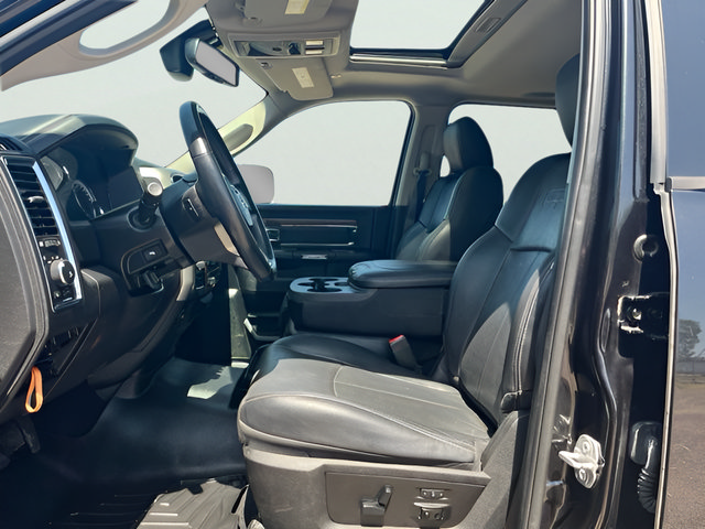 Used 2018 RAM 1500 Laramie w/ Convenience Group AWD/4WD image 14