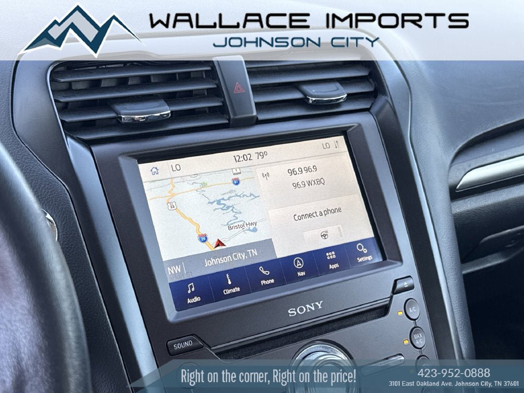 Used 2020 Ford Fusion Titanium AWD/4WD image 24