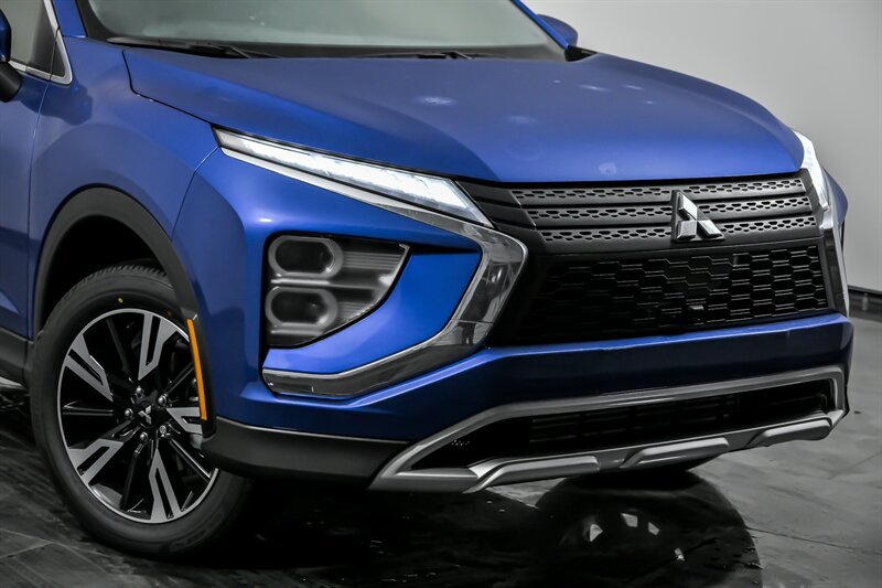 New 2026 Mitsubishi Eclipse Cross SE AWD/4WD image 2