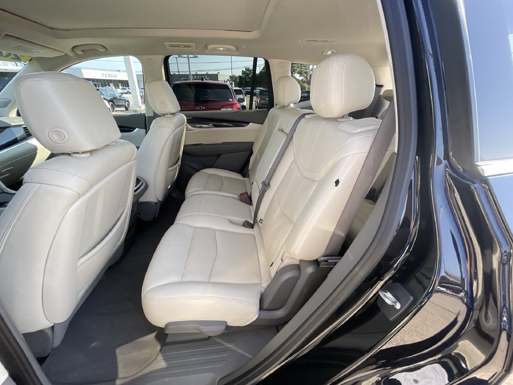 Certified 2023 Cadillac XT6 Premium Luxury w/ Technology Package FWD image 26