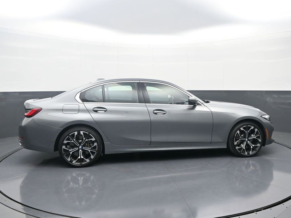 Used 2025 BMW 330i xDrive Sedan image 8