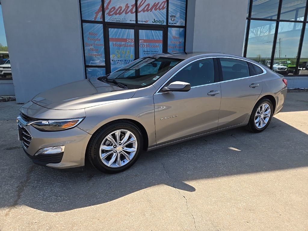 Used 2024 Chevrolet Malibu LT FWD image 3