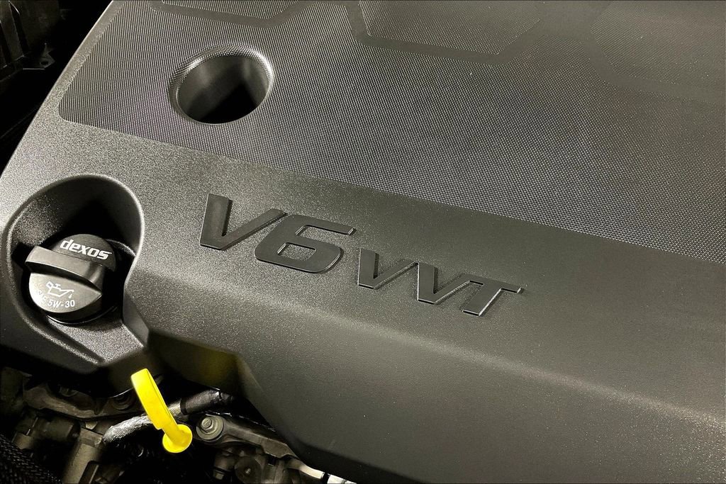 Used 2022 Buick Enclave Essence w/ Sport Touring Edition image 43