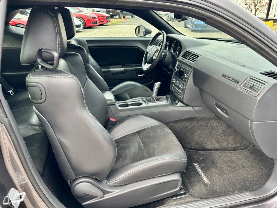 Used 2014 Dodge Challenger R/T image 12