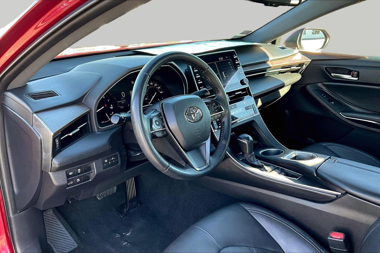 Used 2022 Toyota Avalon XLE FWD image 12
