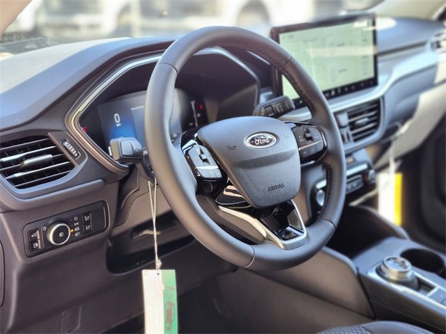 New 2025 Ford Escape SE image 19