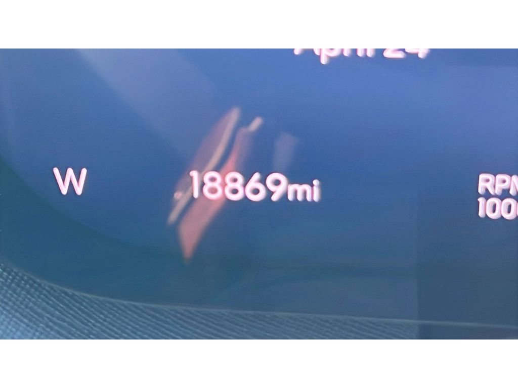 Certified 2025 Buick Enclave Sport Touring AWD/4WD image 16