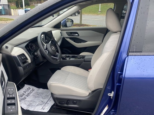 Certified 2023 Nissan Rogue SV image 15