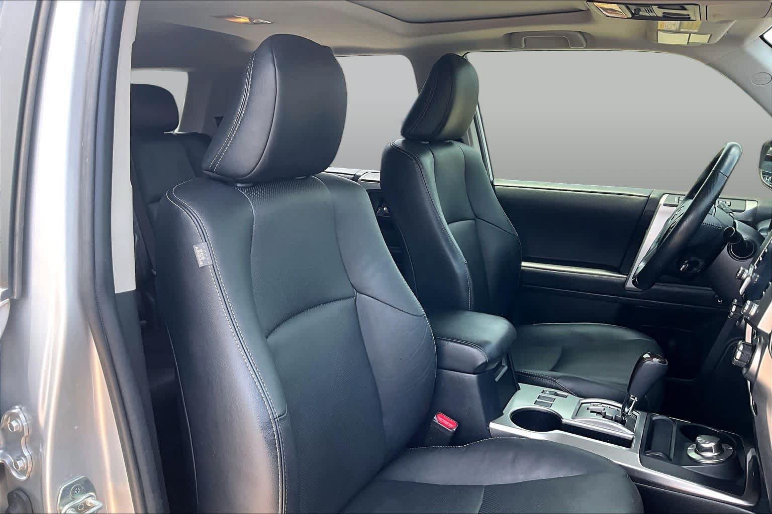 Used 2023 Toyota 4Runner Limited AWD/4WD image 9