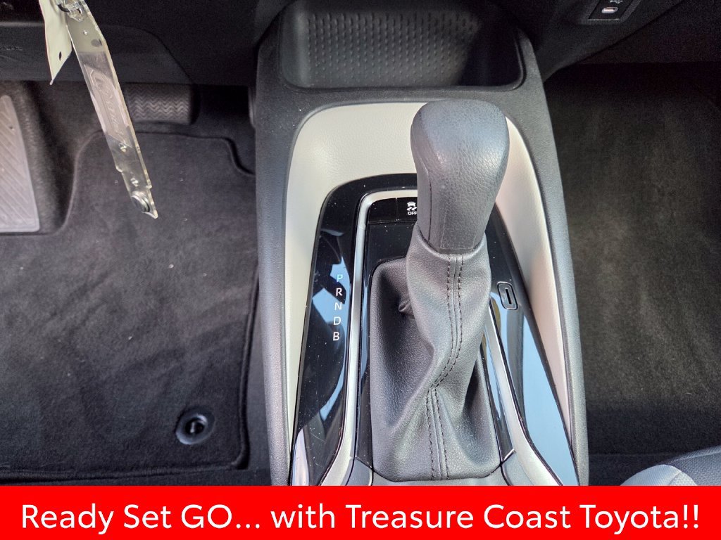 Certified 2024 Toyota Corolla LE FWD image 28